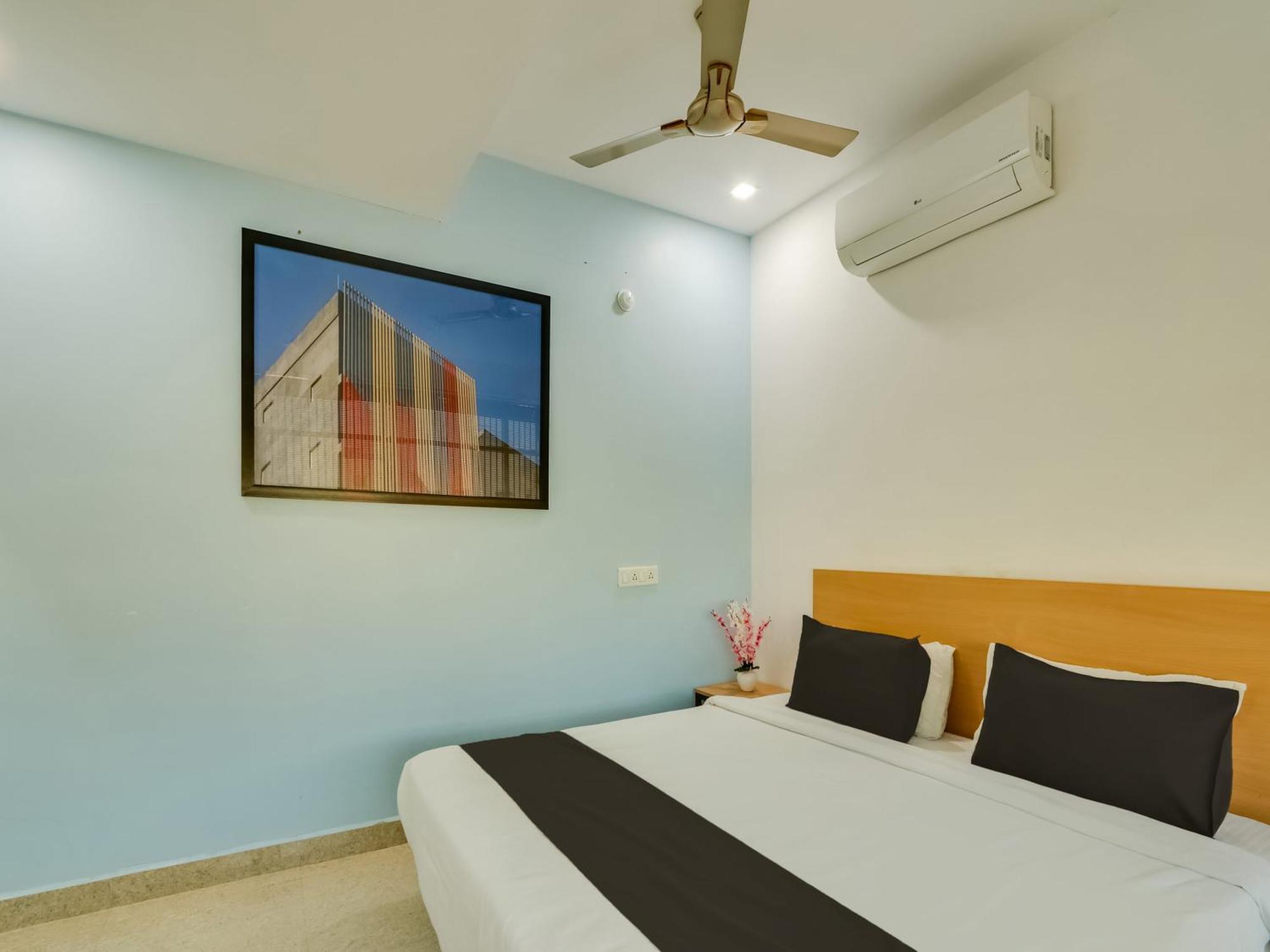 Super Townhouse Qualia Prime Hotel Near Nexus Mall Haidarábád Kültér fotó