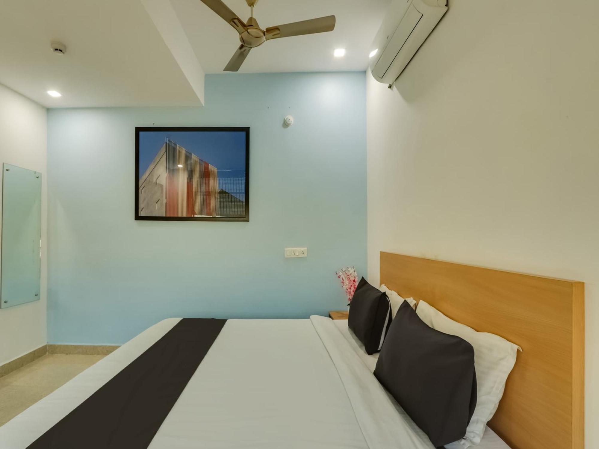 Super Townhouse Qualia Prime Hotel Near Nexus Mall Haidarábád Kültér fotó