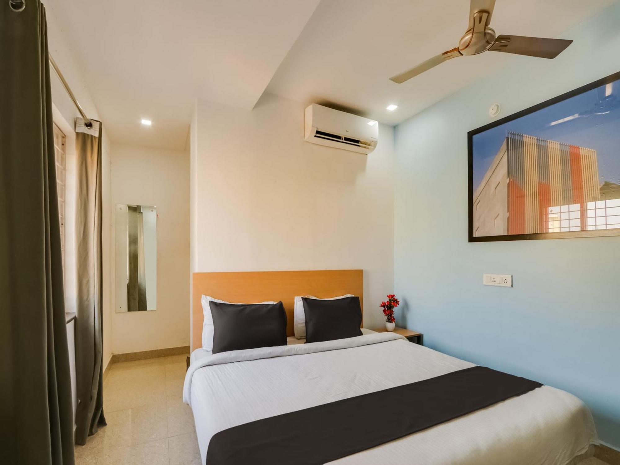 Super Townhouse Qualia Prime Hotel Near Nexus Mall Haidarábád Kültér fotó