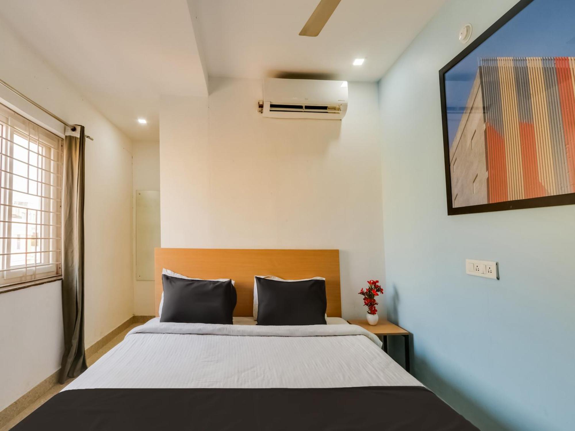 Super Townhouse Qualia Prime Hotel Near Nexus Mall Haidarábád Kültér fotó