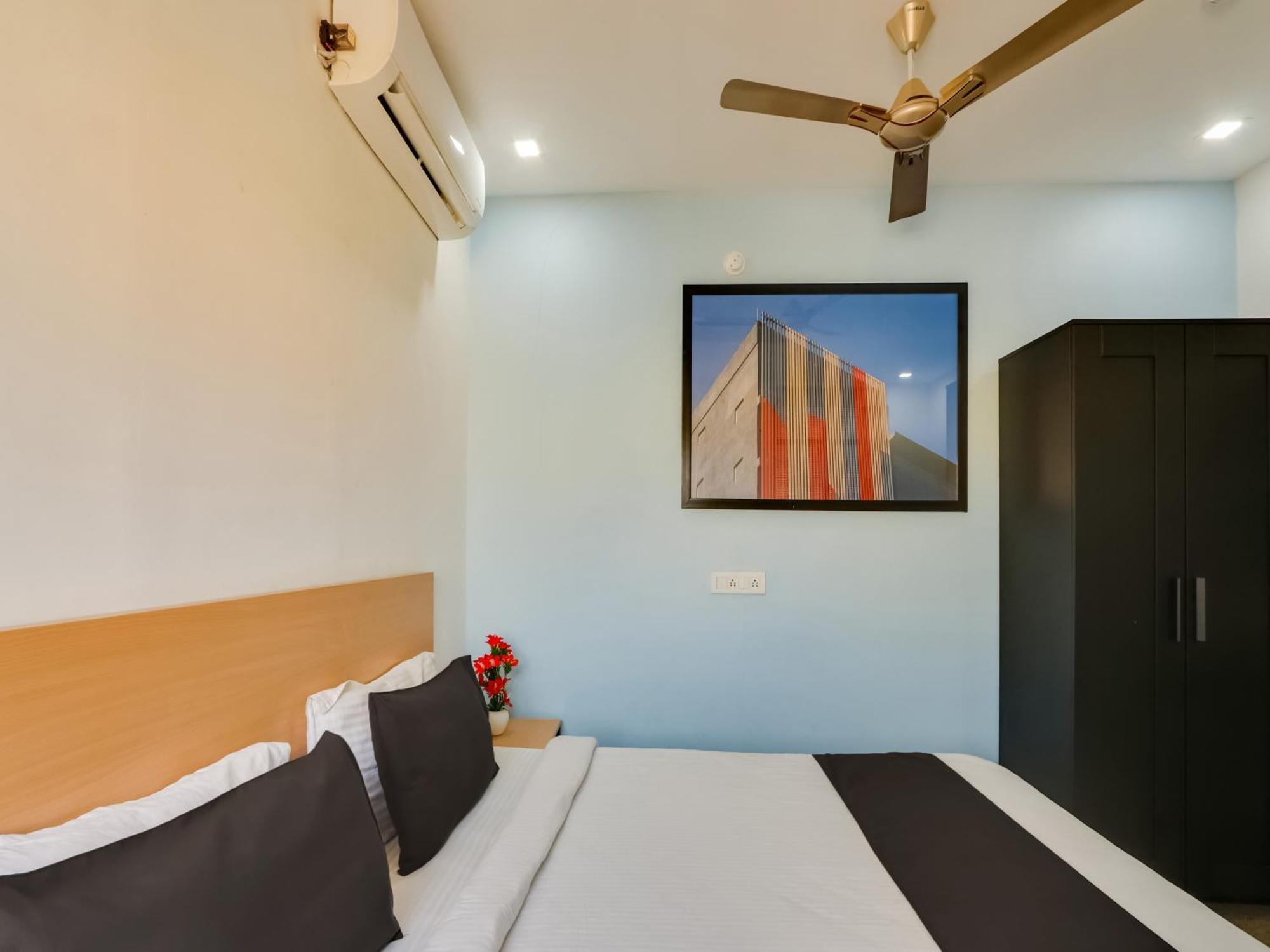 Super Townhouse Qualia Prime Hotel Near Nexus Mall Haidarábád Kültér fotó